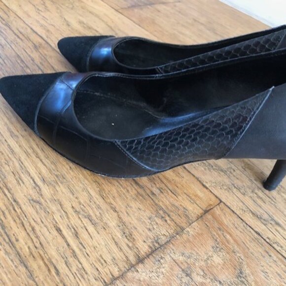 COACH LEATHER AND SUEDE POINTY PUMPS - Picture 5 of 6